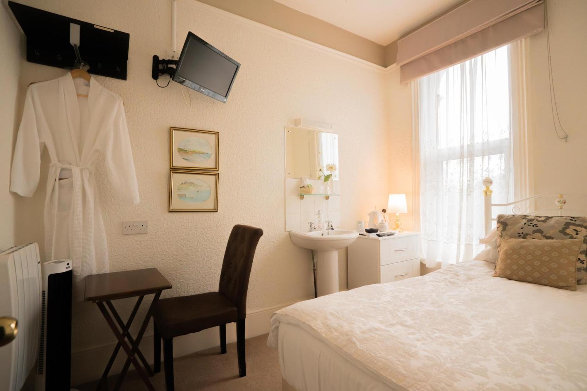 Maison Dieu Guest House Dover Kültér fotó
